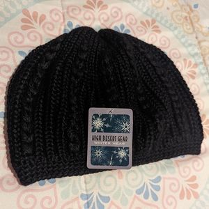 🎉BOGO FREE🎉 High Desert Gear Braided Cable Knit Beret Beanie